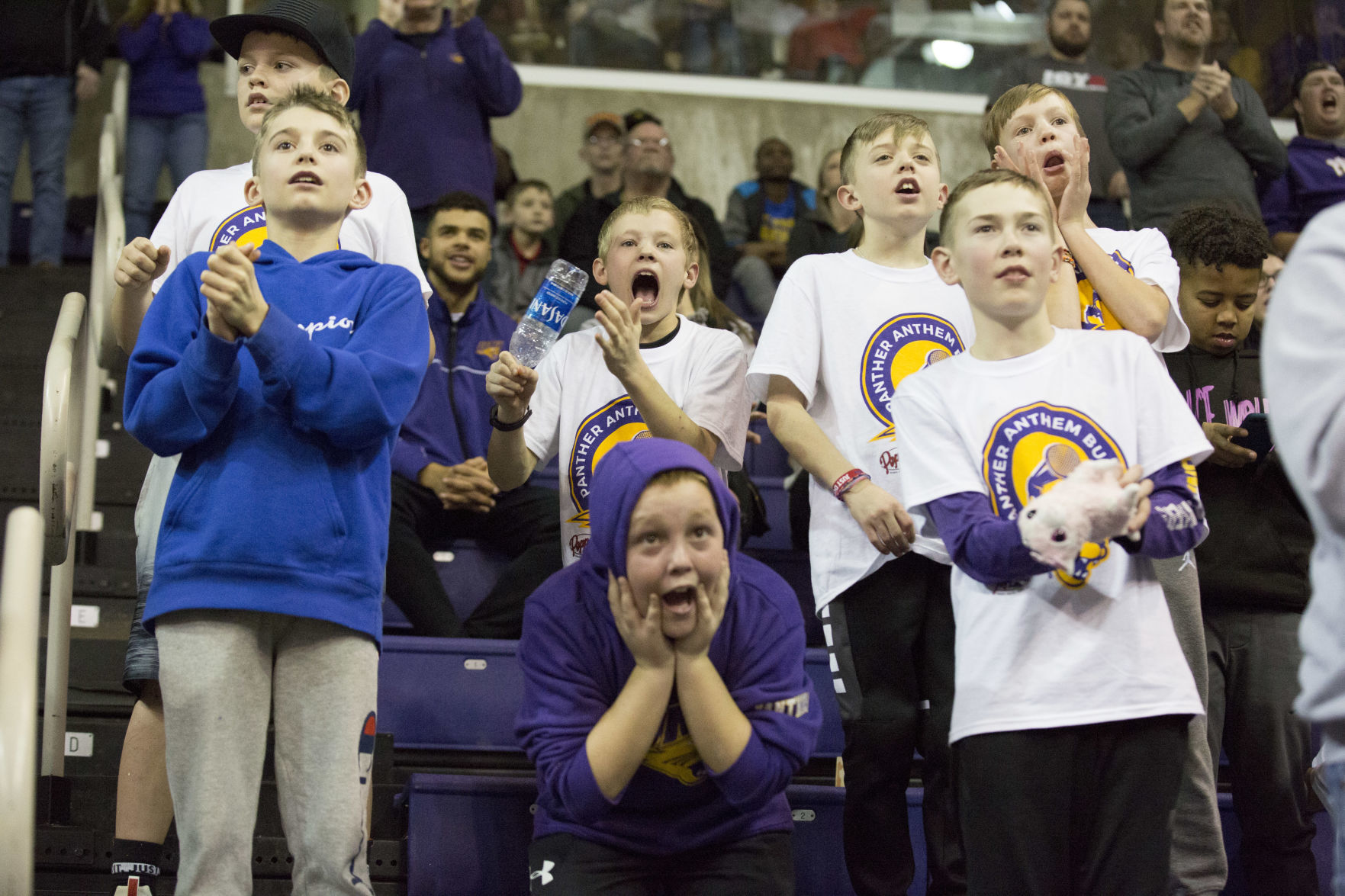 010720kw-uni-basketball-08